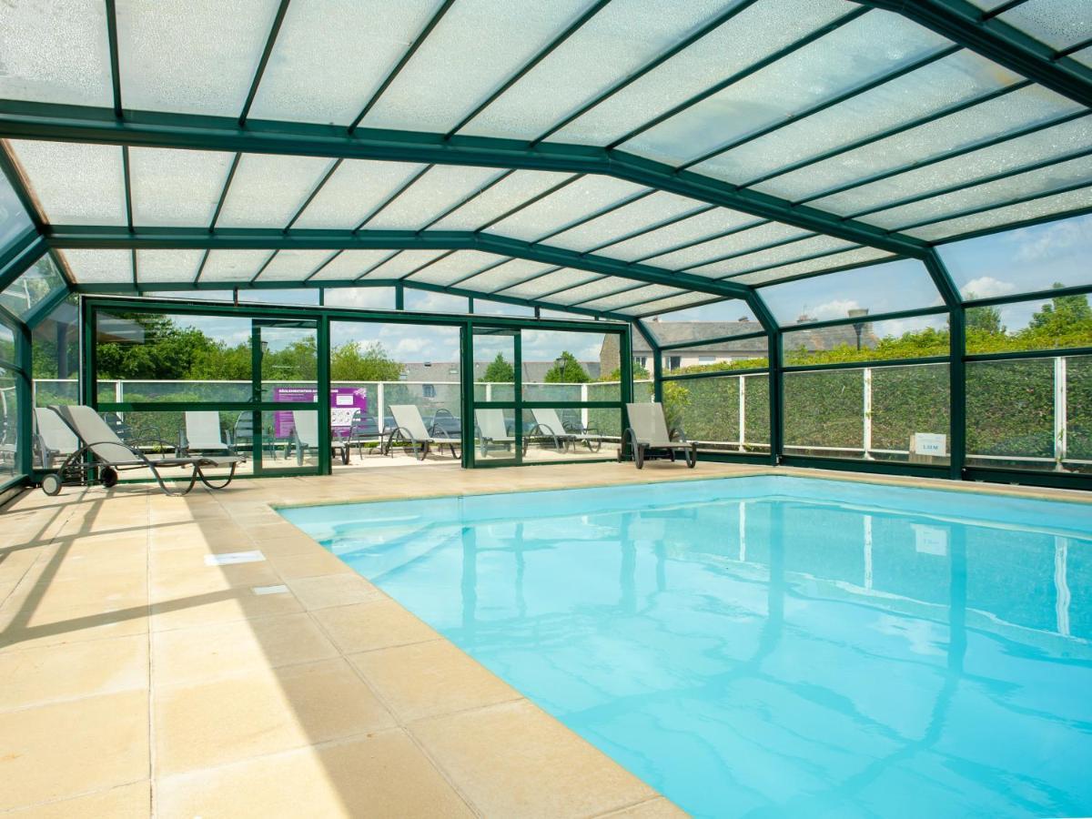 Vacancéole - Le Duguesclin Hotel 3*