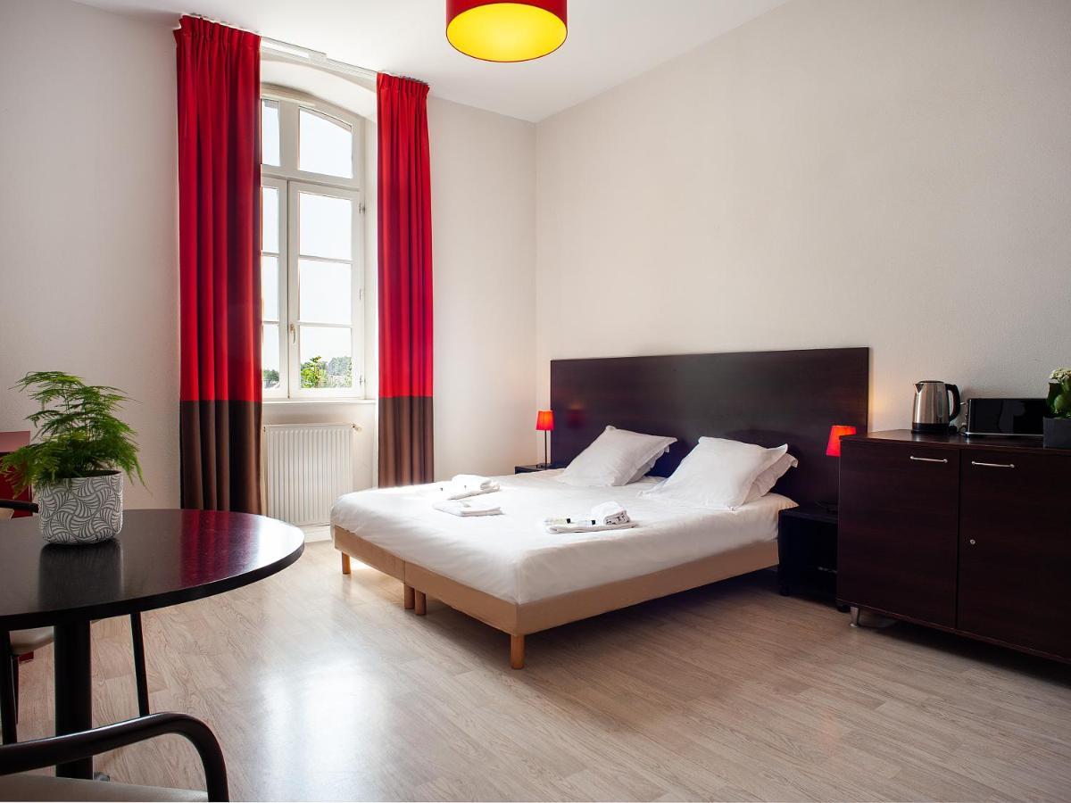 Vacancéole - Le Duguesclin Hotel 3*